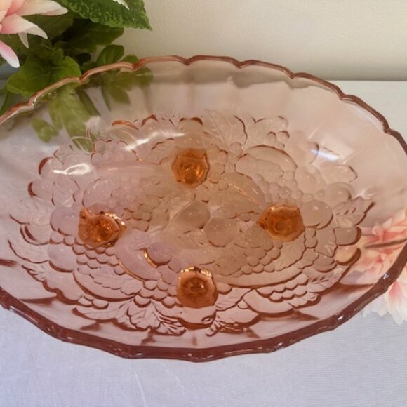 Vintage Indiana Glass Pink Footed Fruit Bowl Harvest Pattern Oval Centerpiece - Picture 5 of 5